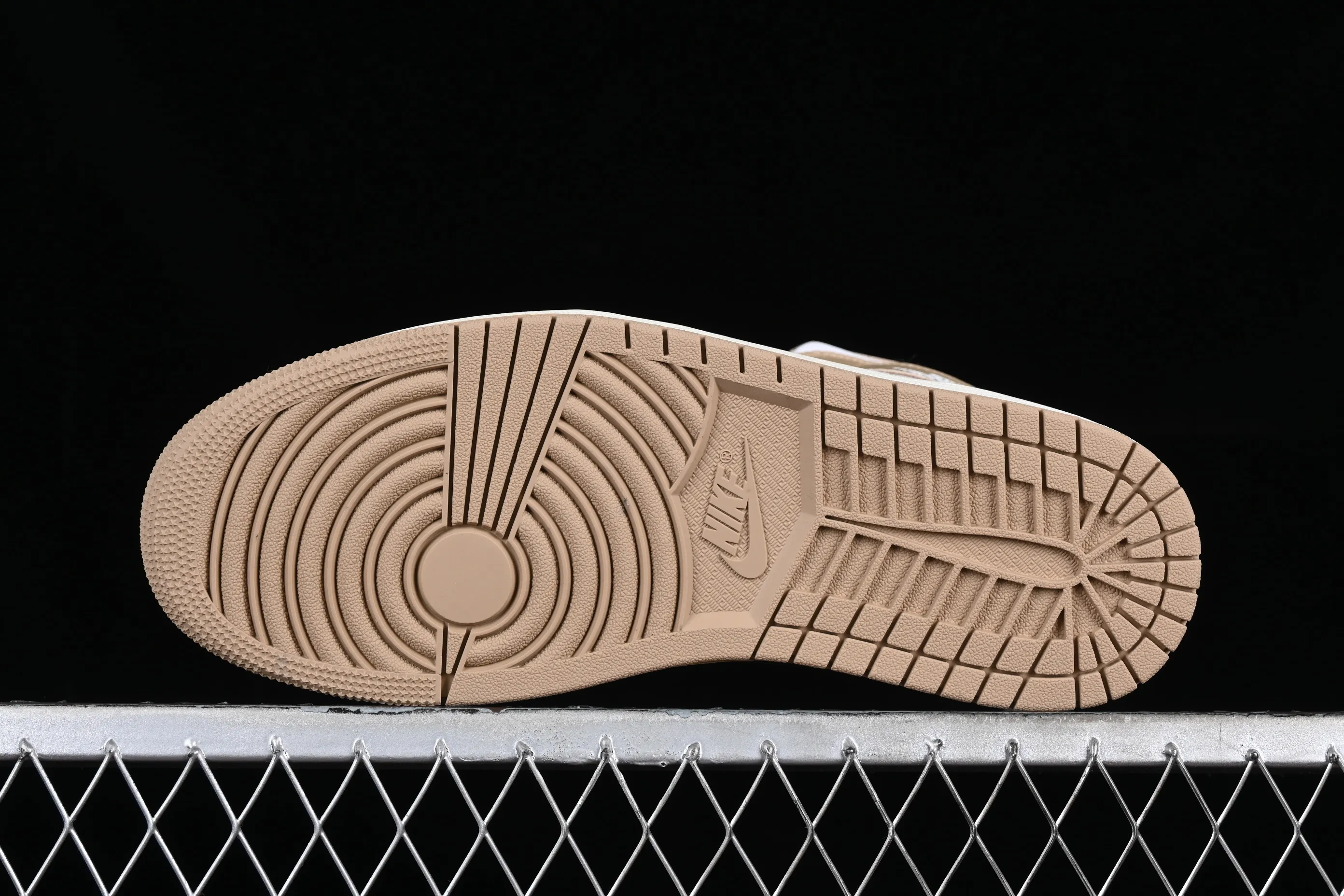 All categories Air Jordan Jordan series basketball shoes Air Jordan 1 Mid Air Jordan 1 Mid AJ1 Joe 1 light tan toe Chinese culture casual sneakers BQ6472-103
